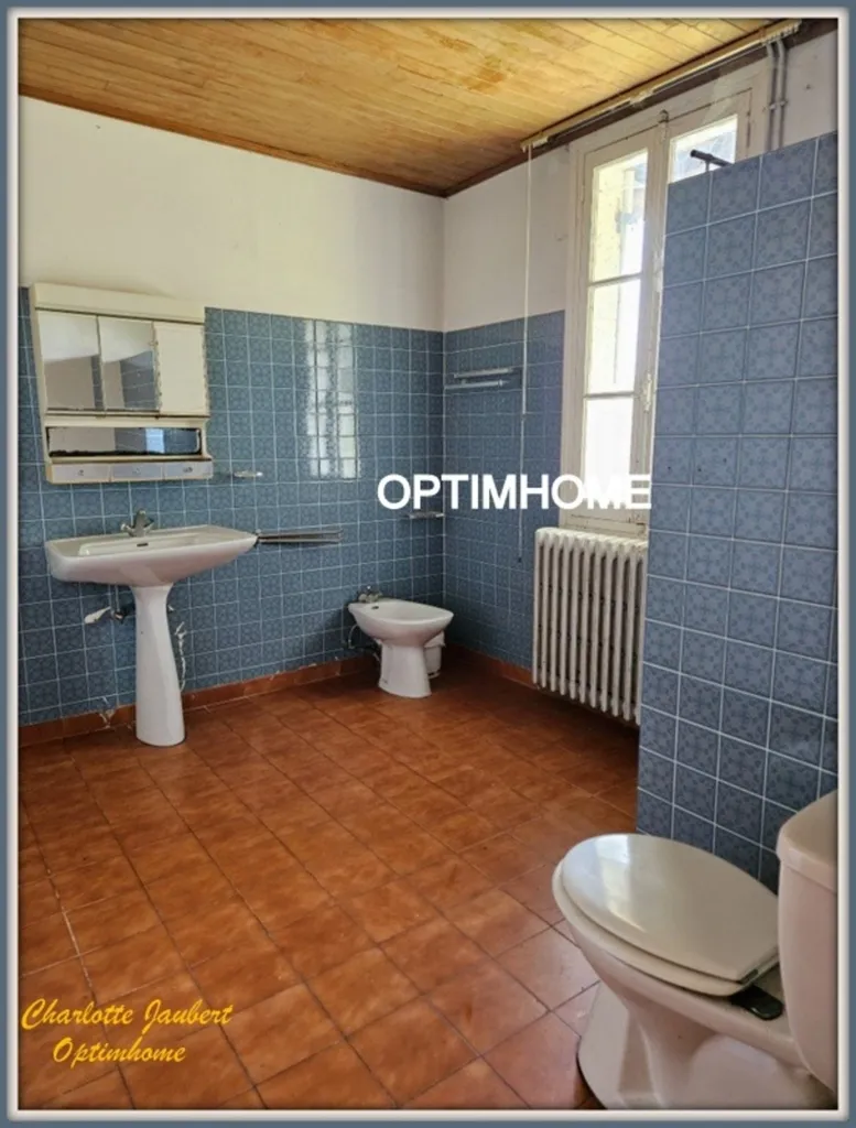 Salles de bain - Propriété Forestière avec Gentilhommière à l'Abri des Nuisances