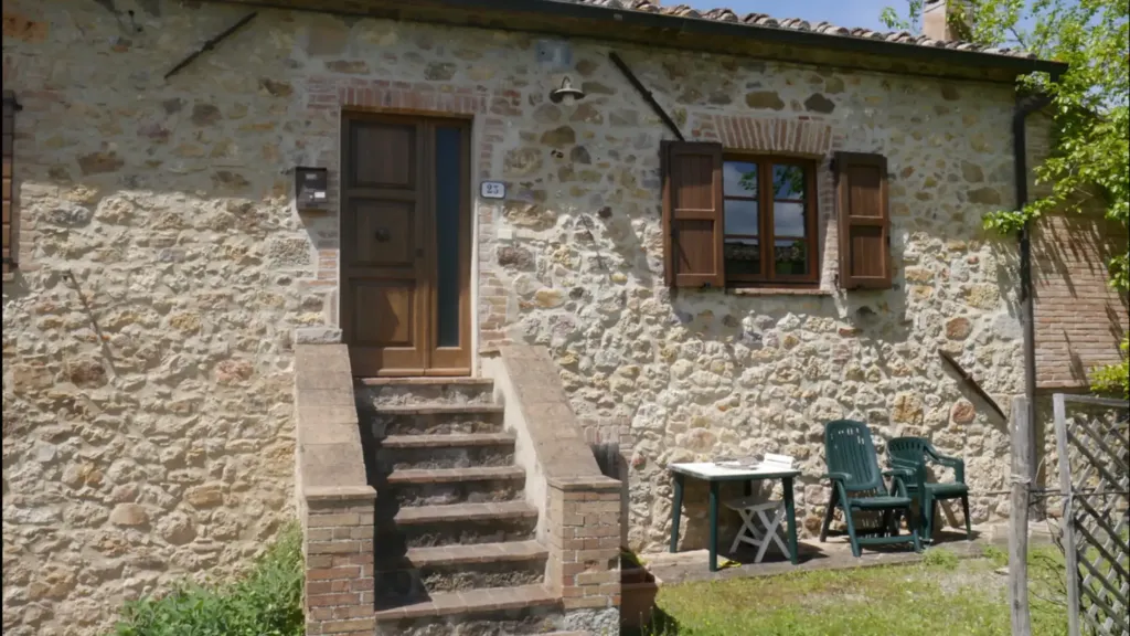 Exterior - Rustic Apartment with Private Garden in Monticiano