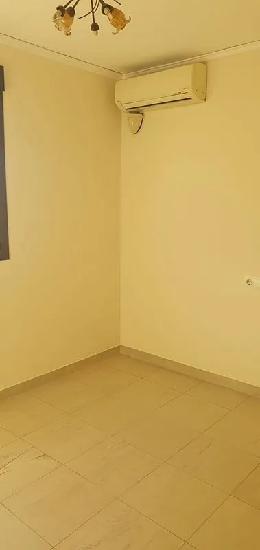 Pièces - Pareded Chalet with Garden in Gandia