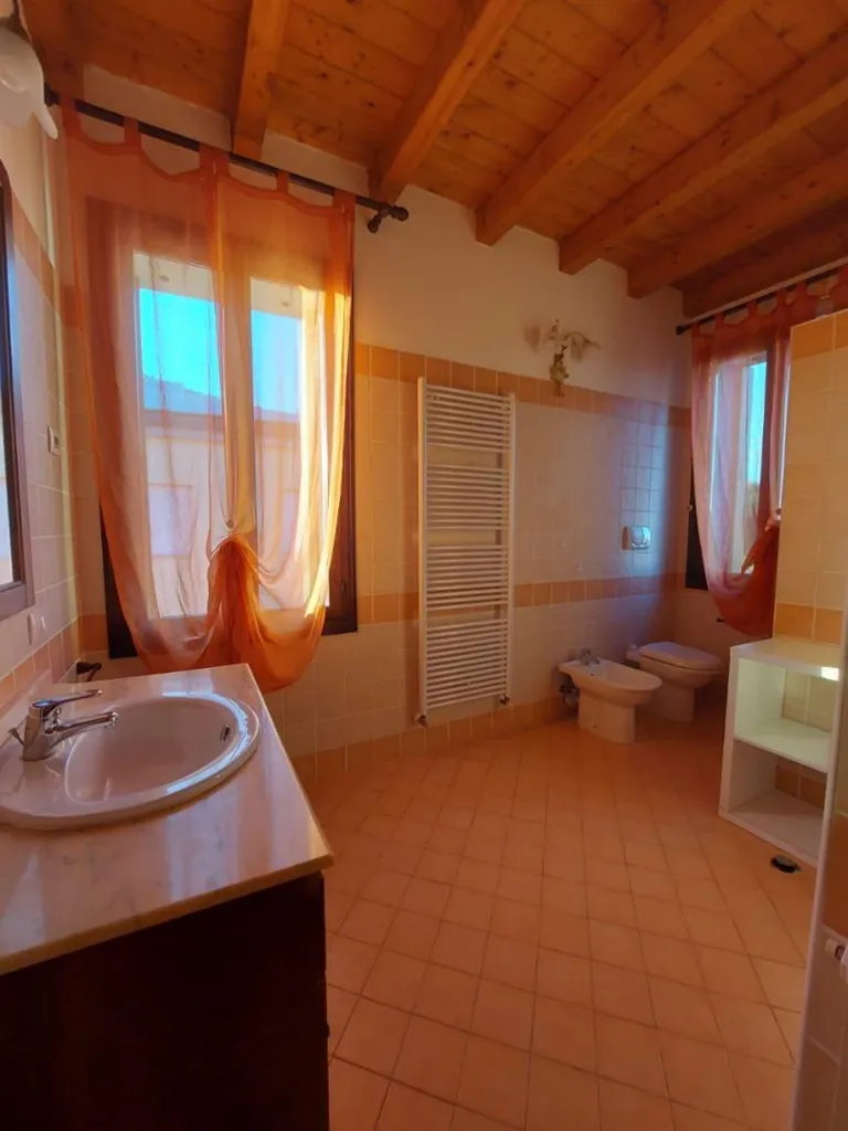Vannitoad - Contemporary Villa with Private Garden in Lusia
