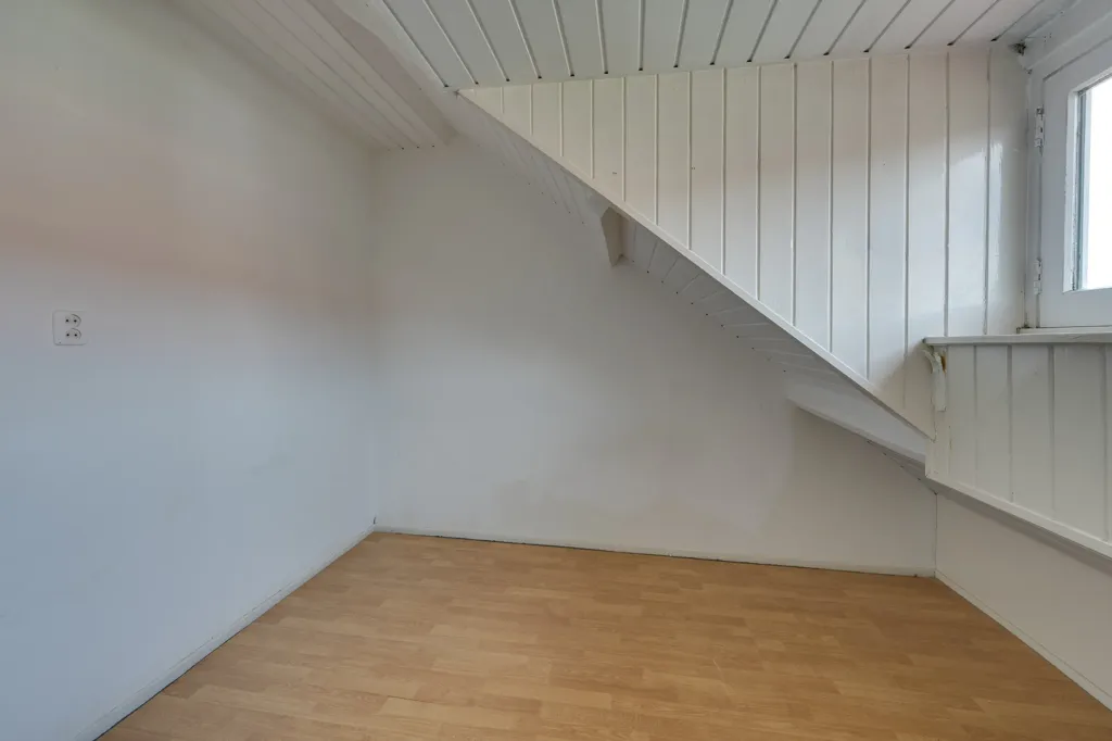 Toad - Charming Two-Bedroom Apartment with Balconies in Amsterdam