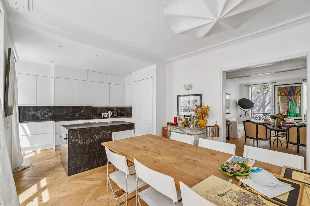Söögituba - Modernised Parisian Apartment with Courtyard