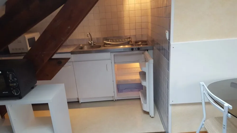 Cuisine - Appartement 1 Pièce avec Climatisation à Toulouse