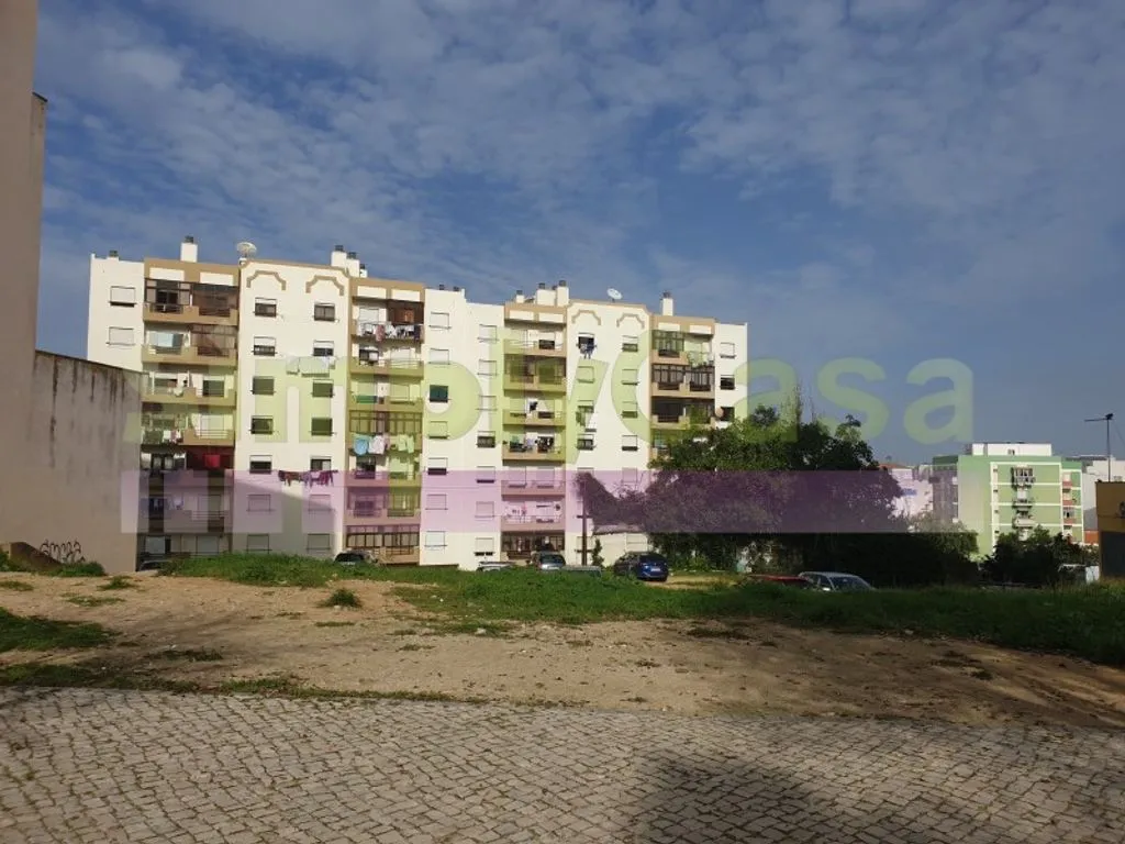 Aed - Construction Land with Approved Project in Setúbal
