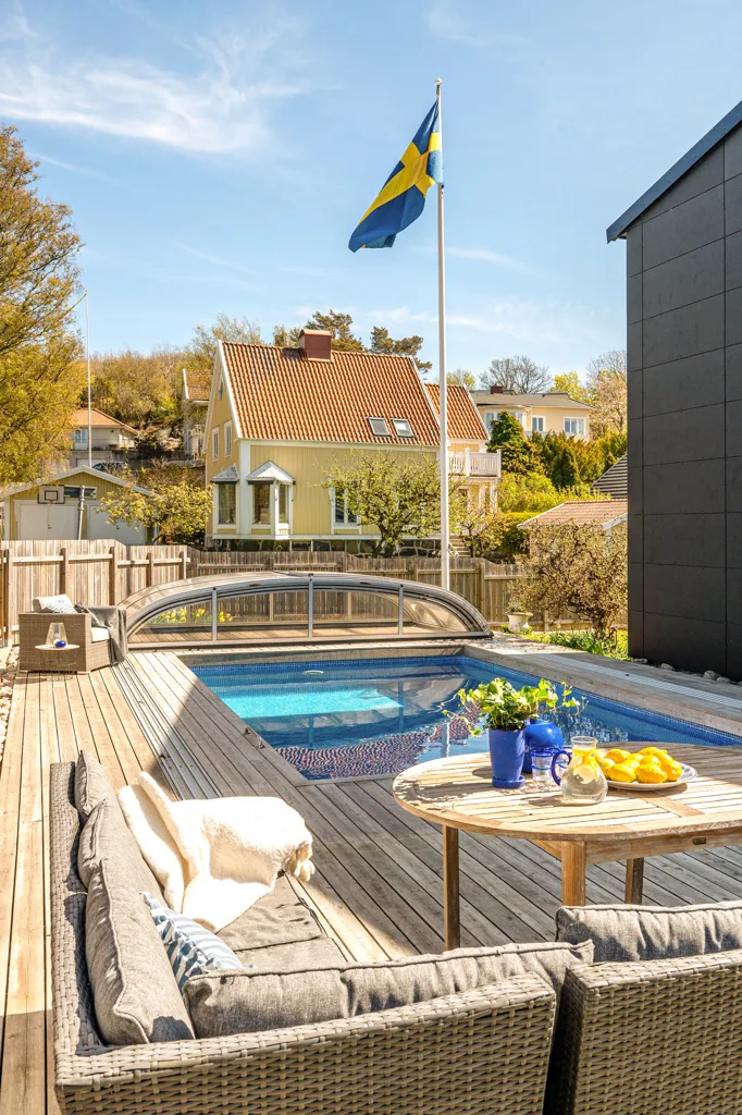 Pool - Villa with Pool in Långedrag
