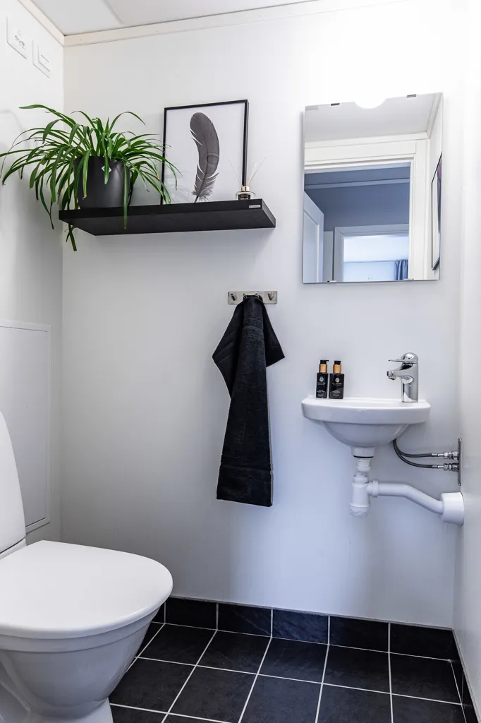 Bathrooms - Corner 4th Floor Flat with Balcony in Odensala