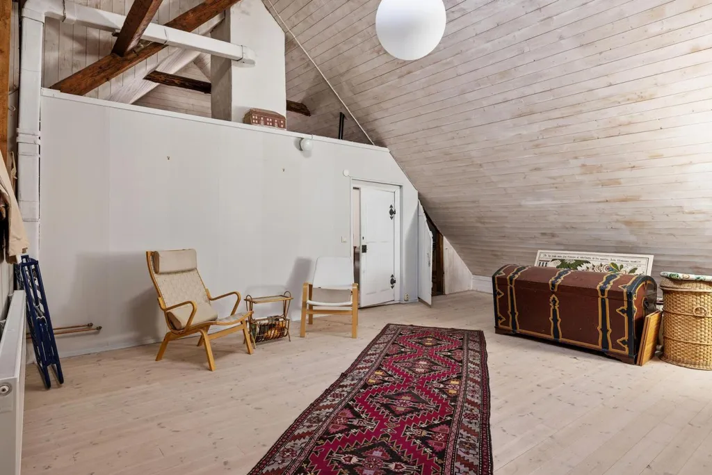 Pièces - Villa with Fjärrvärme in Mariestad
