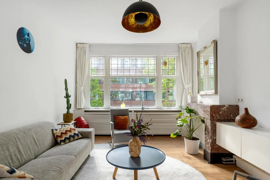 Living Room - Galerie Flat with Balcony in Blijdorp