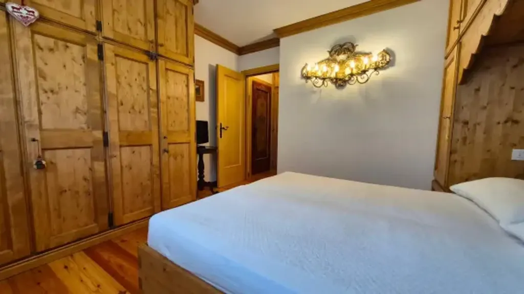 Magamistoad - Luxury Flat with Private Garden in Borca di Cadore