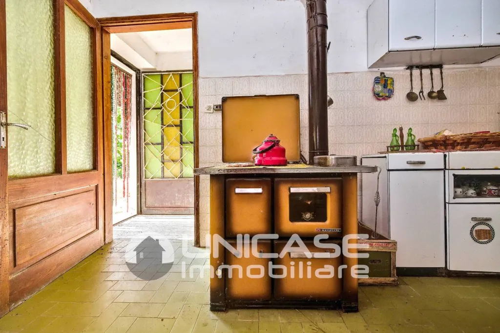 Köök - Rustic House with Garden in Bagnolo Piemonte