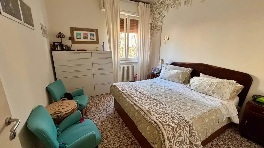 Magamistoad - 4-Bedroom Apartment with Balcony in Florence