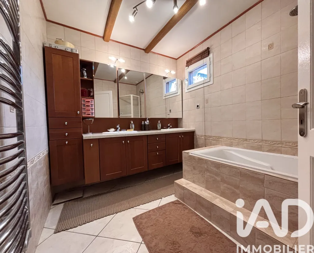 Maison 6 pièces à Corbeil-Essonnes
