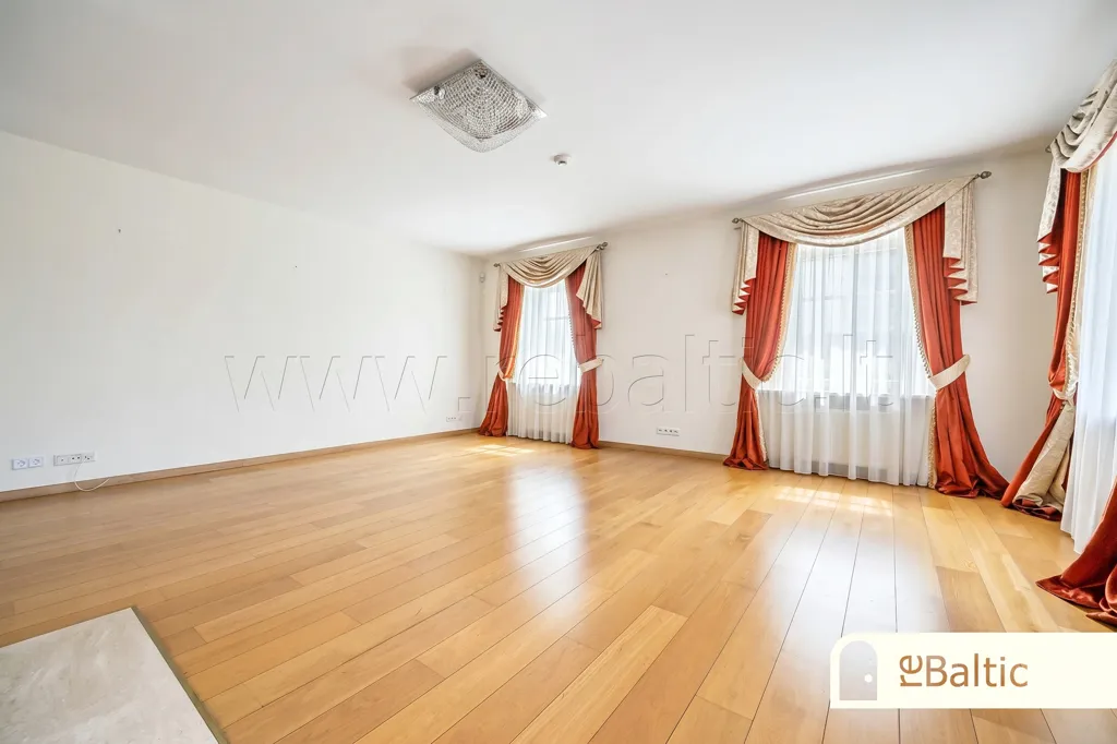 Elutuba - Unique House with Garden in Žvėrynas