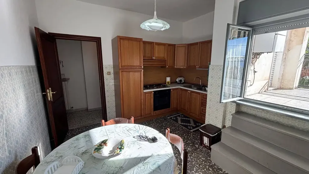Söögituba - Apartment with Terrace in Celico