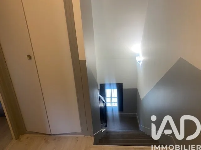 Entrée - Maison de Plain Pied avec Piscine à Attichy