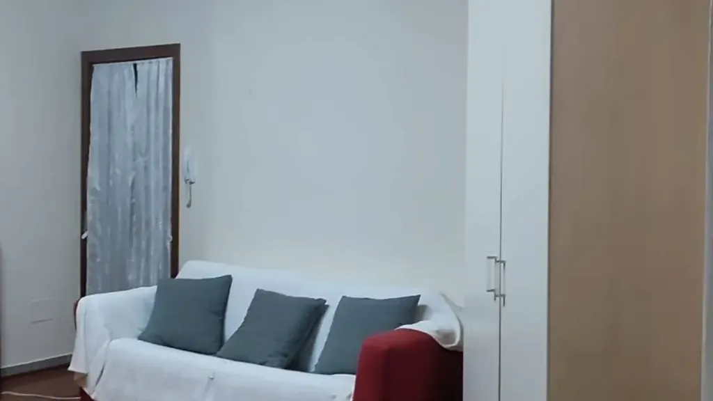 Chambres - Modernised Studio with Metro Access in Milan
