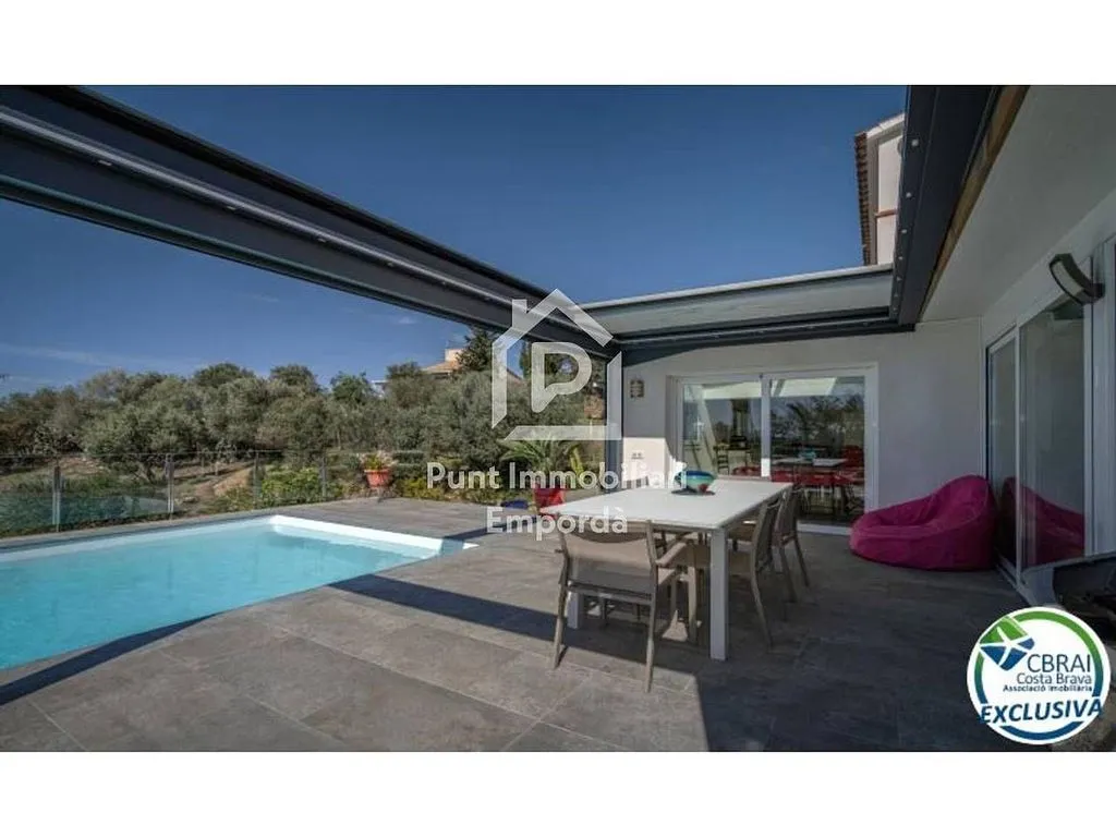 Piscina - Chalet with Pool in Palau-Saverdera