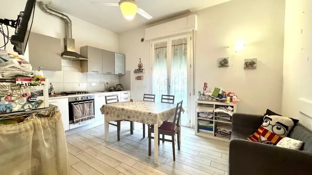 Söögituba - Bright 3-Bedroom Apartment in Empoli