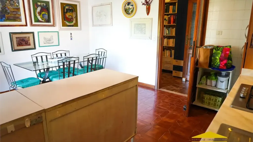 Cuisine - Apartment with Castle View in Massa