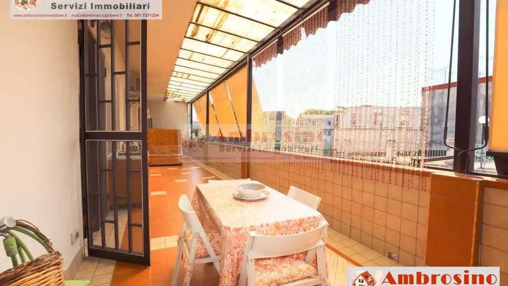Terrass - Trilocale with Large Terrace in Naples