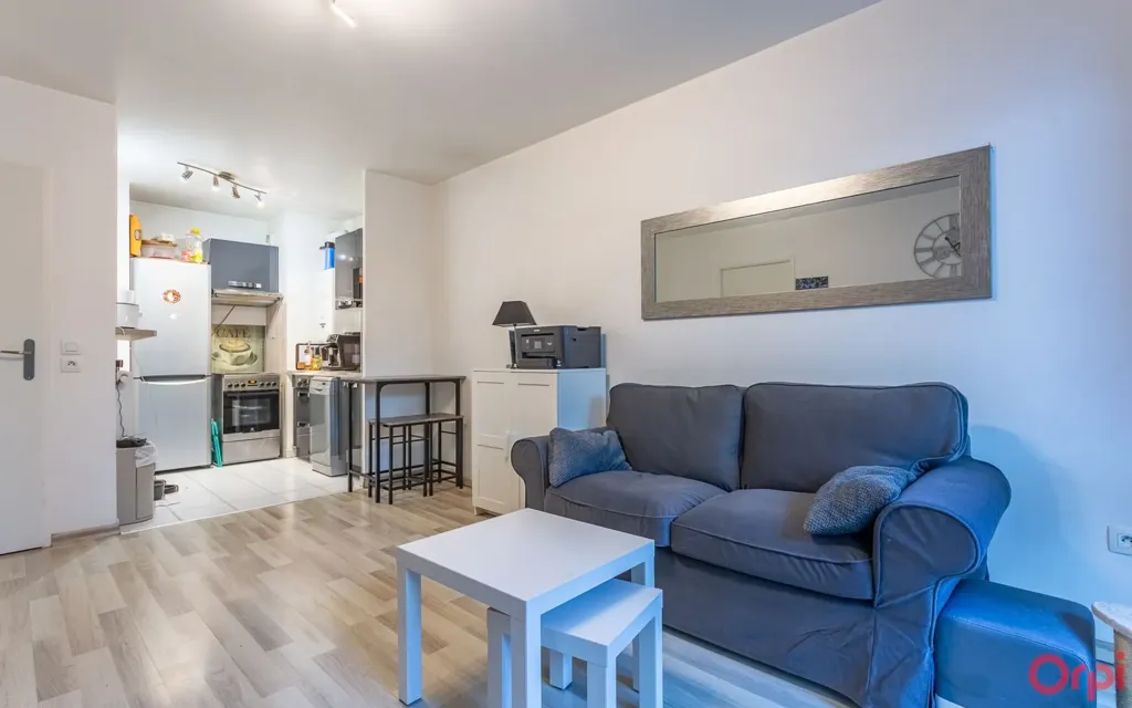 Séjour - Appartement 2 Pièces avec Terrasse à Fleury-Mérogis