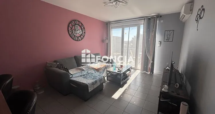 Séjour - Appartement 3 Pièces avec Terrasse à Istres