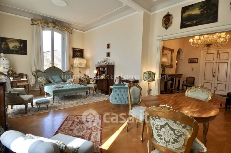 Elutuba - Elegant Apartment with Terrace in Lucca