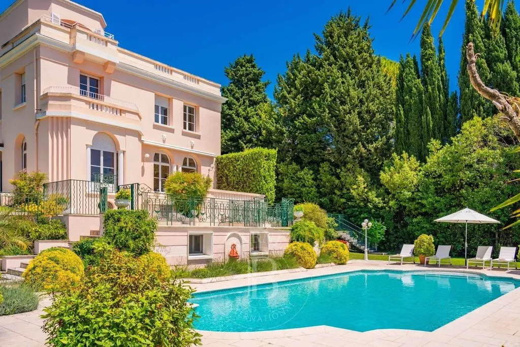 Piscine - Villa Art Déco avec Vue Mer à Cannes