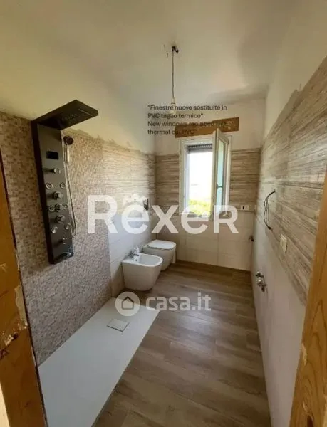 Salles de bain - Bifamiliar House with Olive Grove in Castilenti