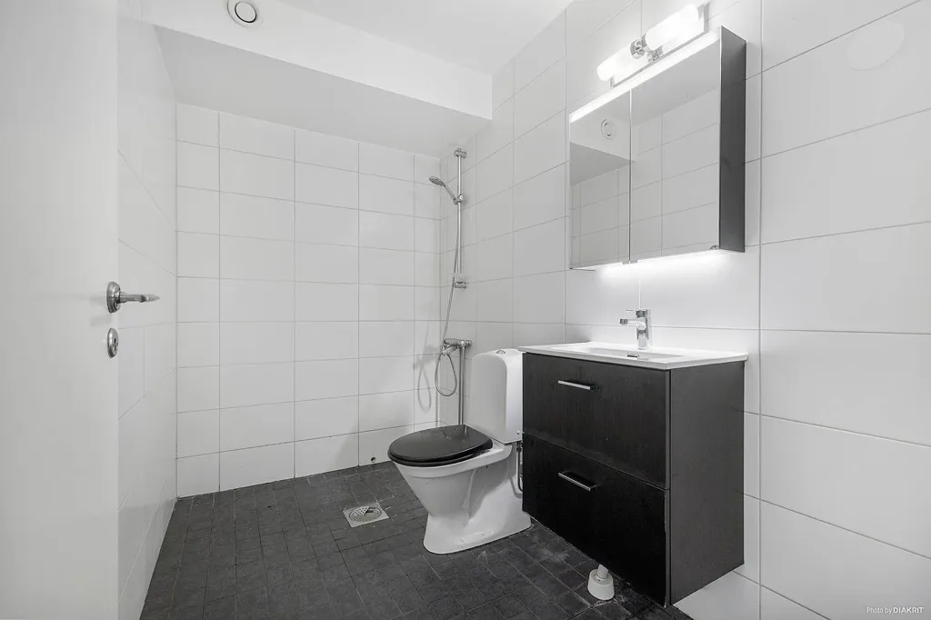 Bathrooms - Apartment with Balcony in Stockholm