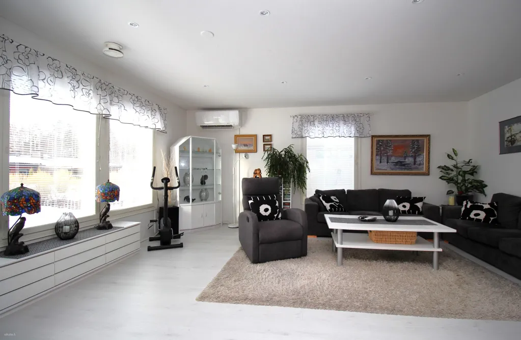 Living Room - Spacious Detached House with Garden in Heinola