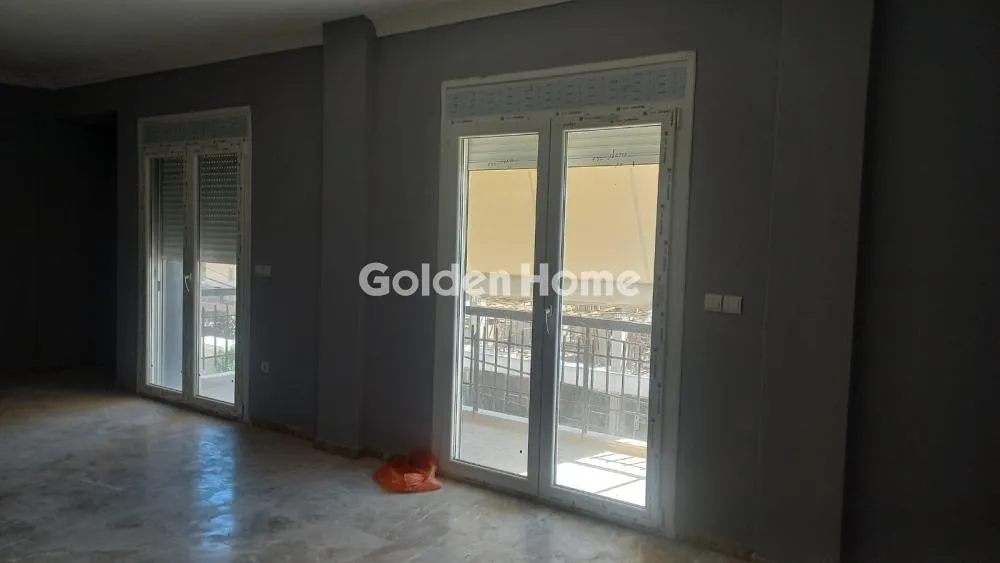 Toad - Bright Apartment with Mountain View in Petroupoli Centre