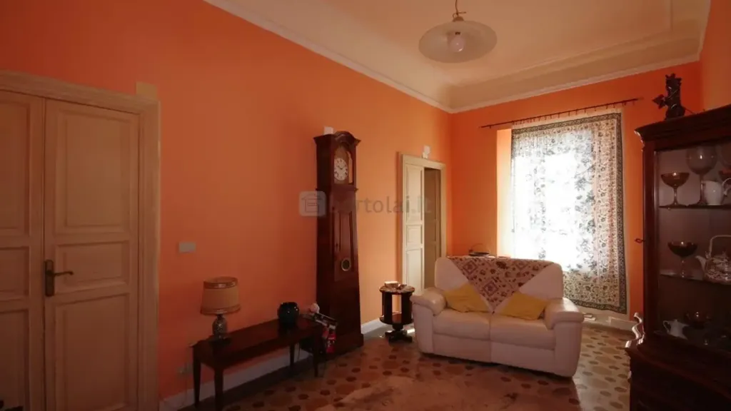 Elutuba - Spacious Apartment with Garden in Genoa