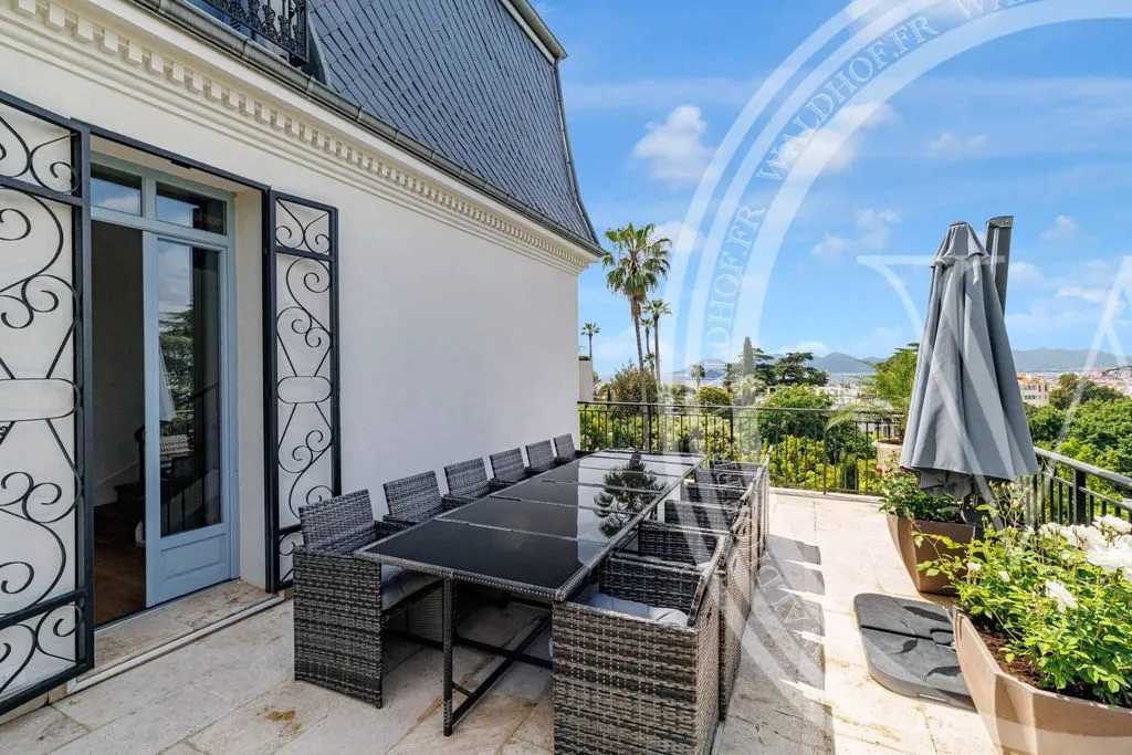 Terrasse - Hôtel Particulier Luxueux avec Vue Mer à Cannes