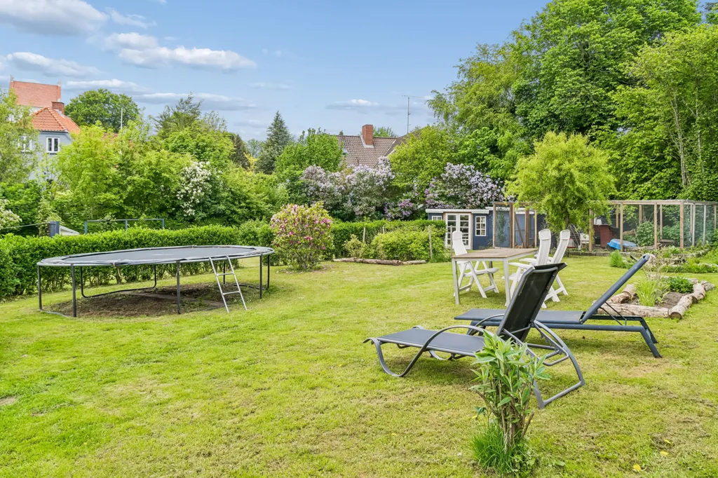 Jardin - Charming Villa with Garden in Ramløse