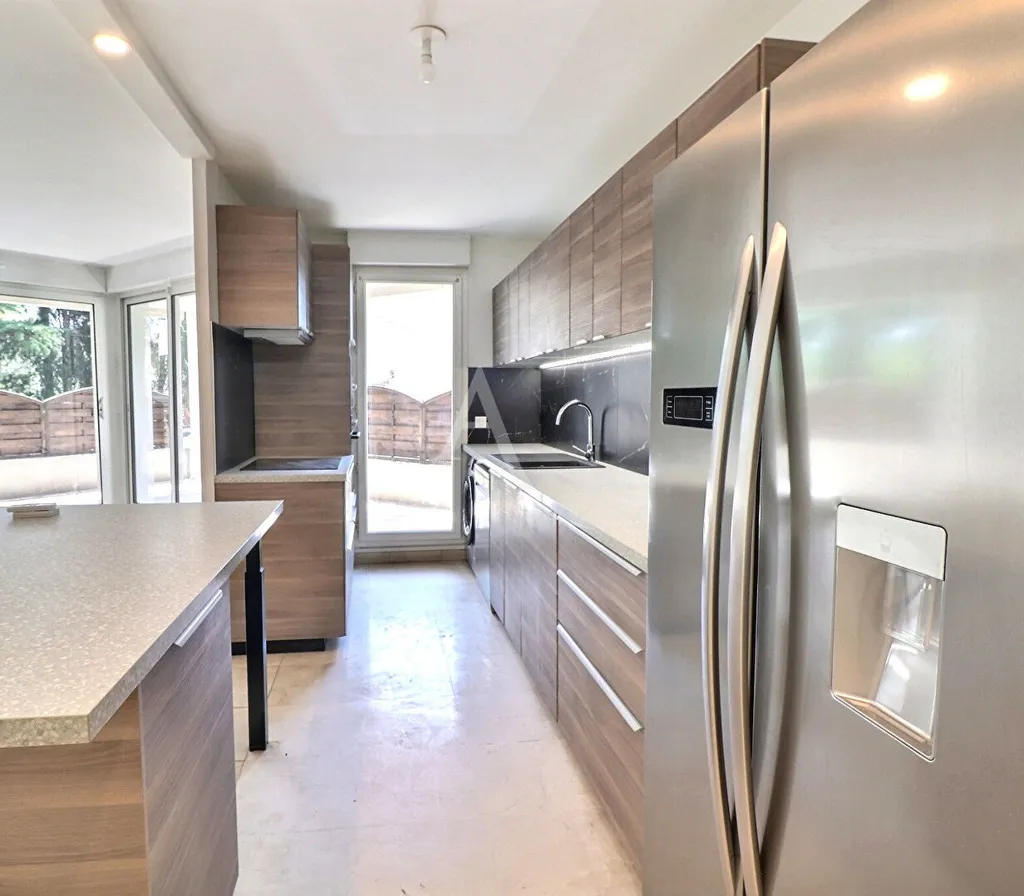 Cucina - Renovated T3 with Garden in St Barnabé Centre