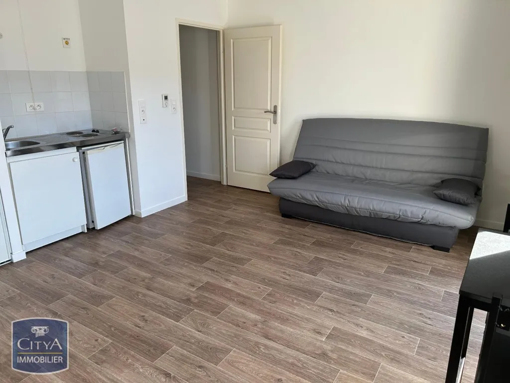 Cuisine - Studio Meublé avec Ascenseur à Troyes