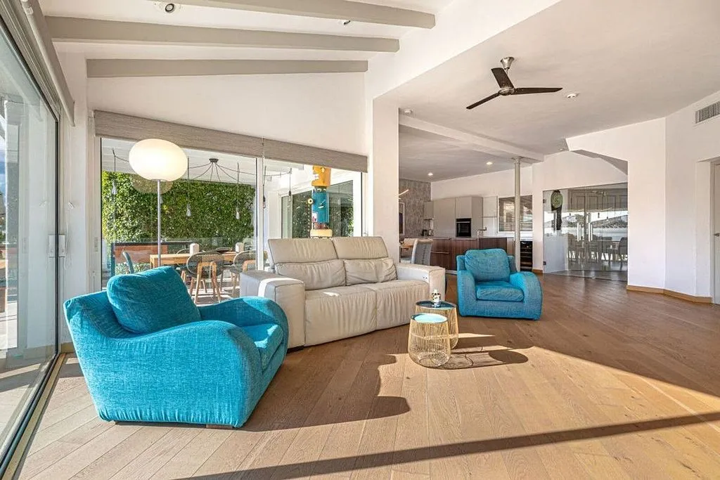 Séjour - Traditional Chalet with Pool in Las Chapas, Marbella
