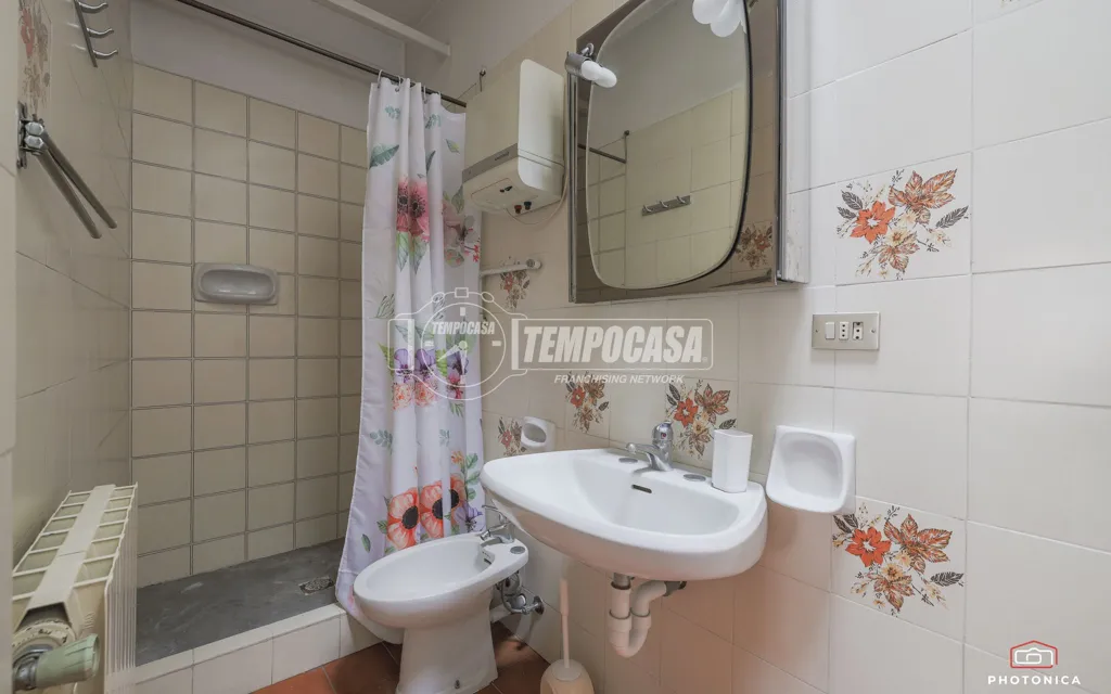 Salles de bain - Detached Terraced House to Renovate in Bagnara di Romagna