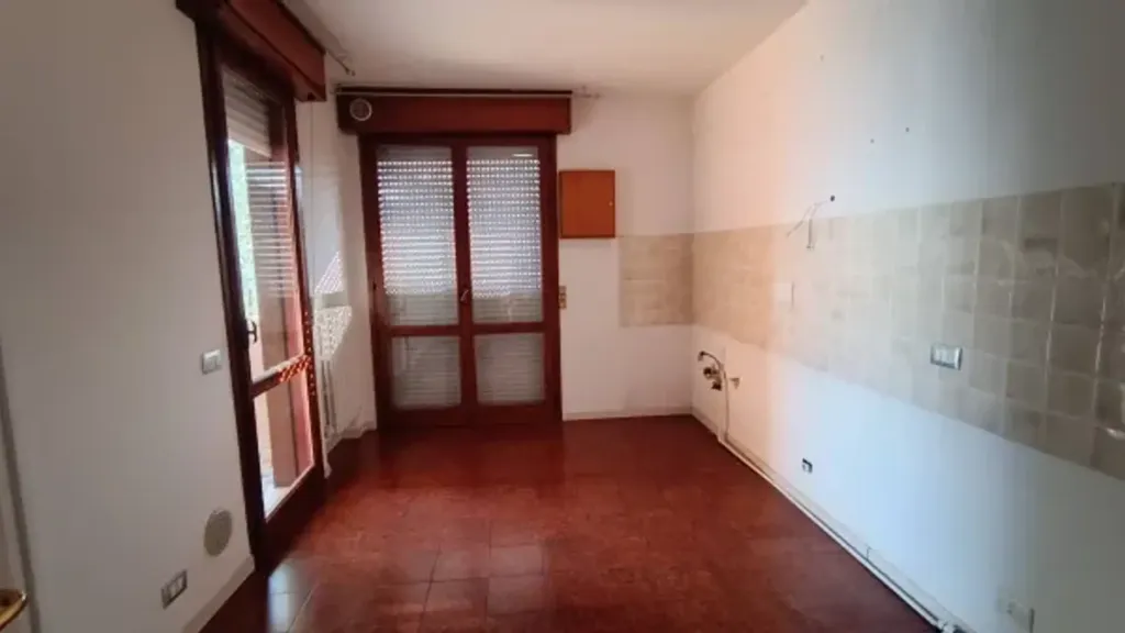 Rooms - Rustic-Style Apartment with Balcony in Vignola