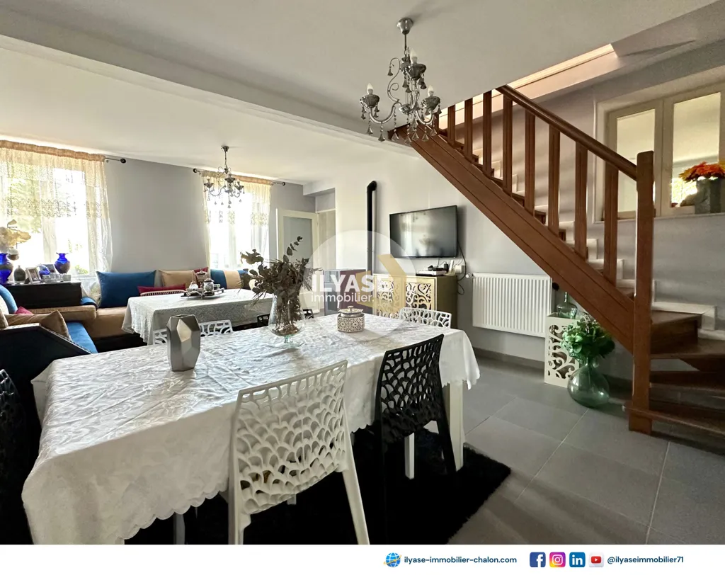 Sala da pranzo - House with Studio in Dracy-le-Fort