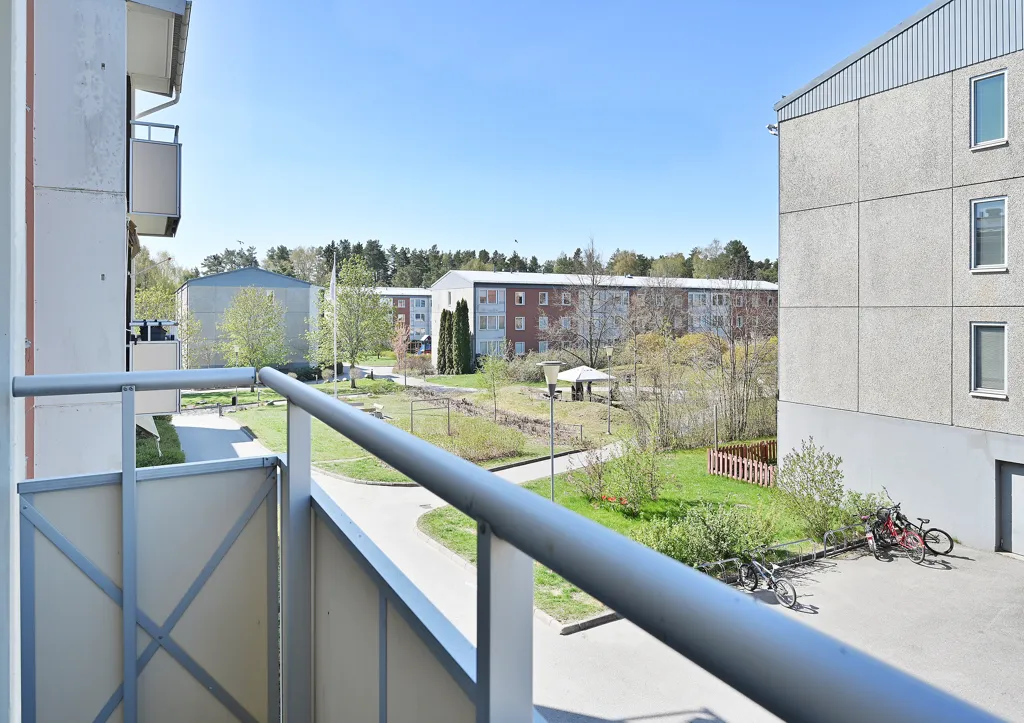 Balcon - Renovated Apartment with Balcony in SE District