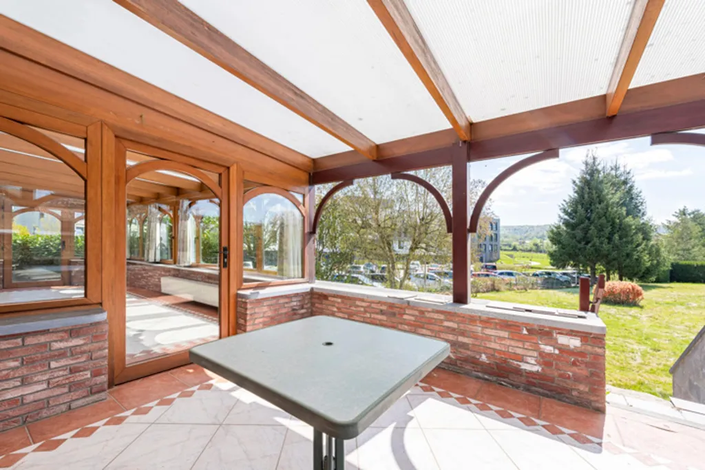 Terrass - 3-Bedroom Villa with Veranda in Saint-Mard