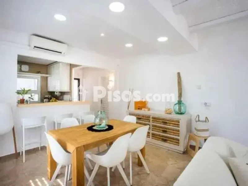 Söögituba - Chalet with Pool and Garden in Empuriabrava