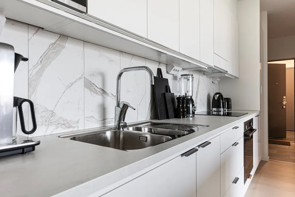 Cuisine - Apartment with Canal View in City Centre