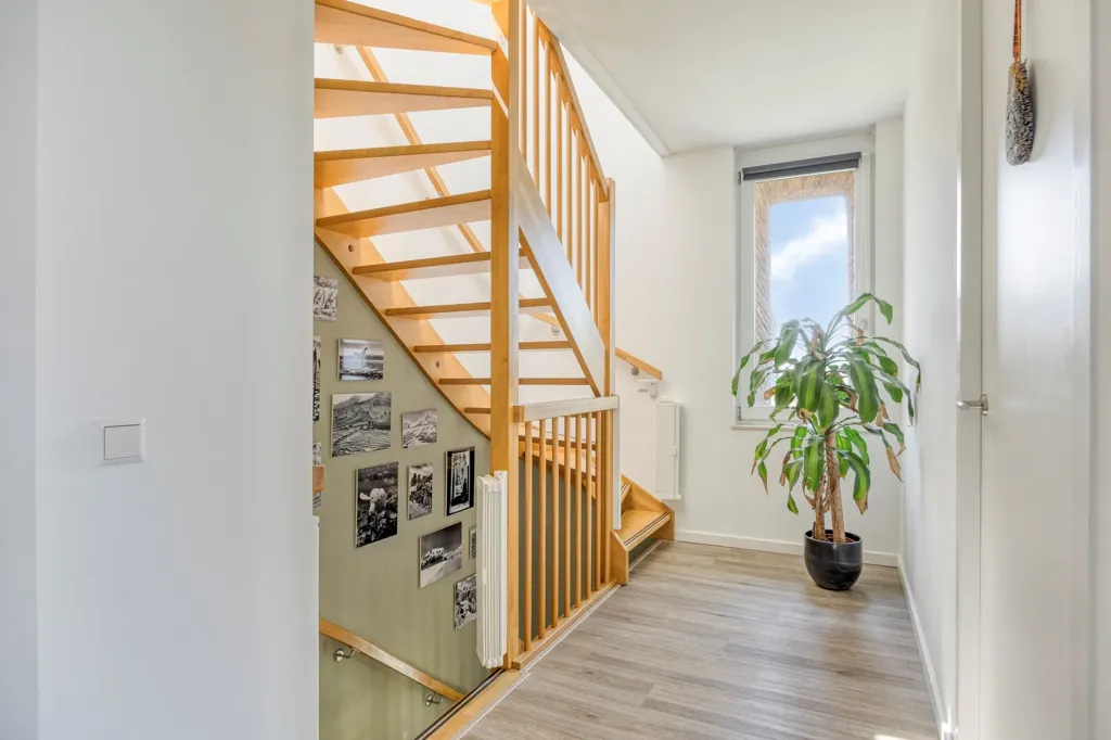 Pièces - Semi-Detached House with Panoramic Views in Leiderdorp