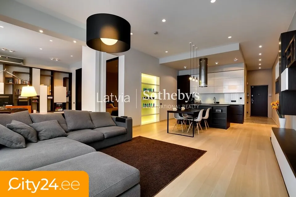 Living Room - Apartment with Secure Staircase in Old Town, Riga
