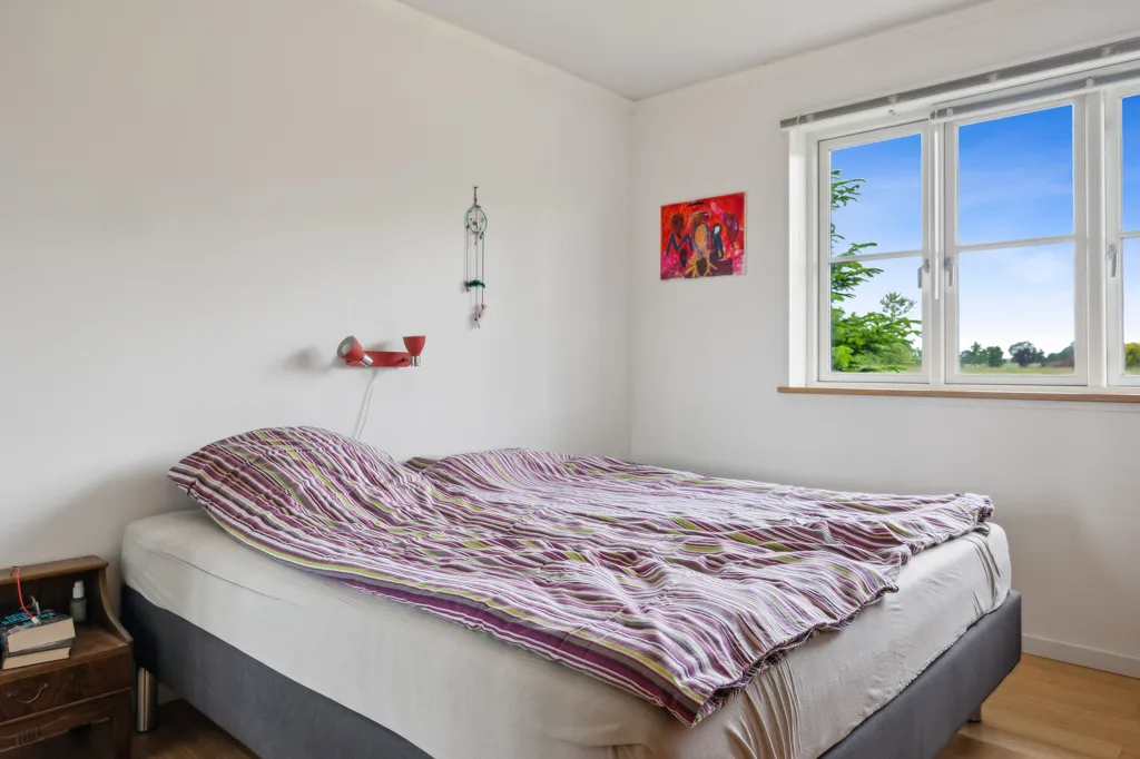 Magamistoad - Architectural Villa with Garden in Vesterlund