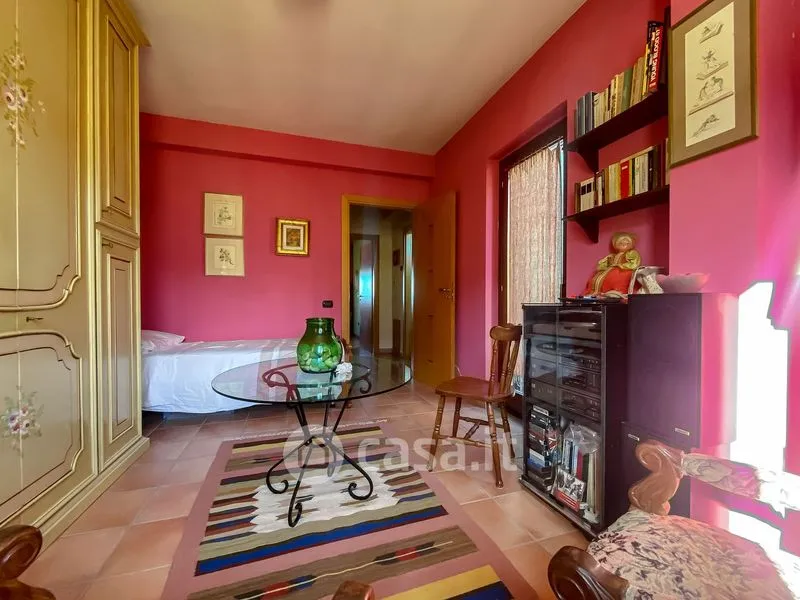 Magamistoad - Bifurcated Villa with Garden in Pignola