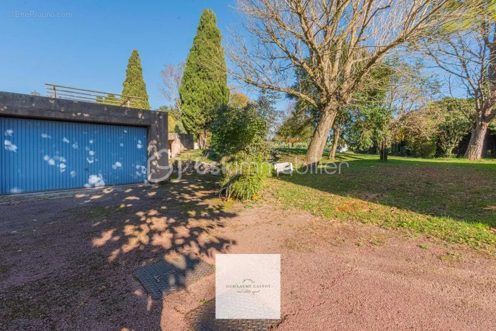 Extérieur - Villa d'Architecte avec Piscine et Parc Arboré